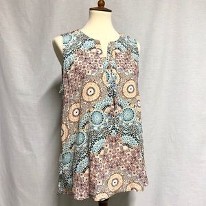 {Dana Buchman} Sleeveless blouse